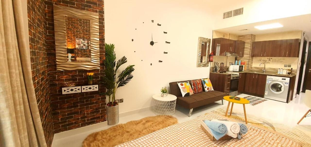 Beautiful Studio Appartment Near Dubai Global Village Exterior foto